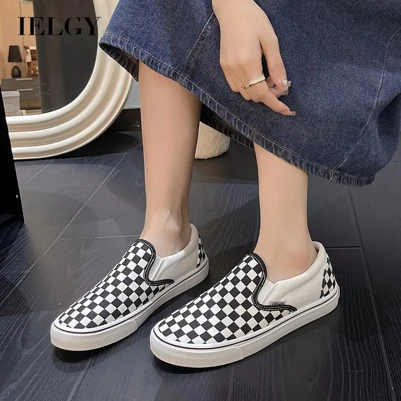 

IELGY women's retro plaid canvas shoes casual flat feet