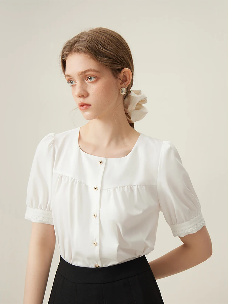 Женская блуза с квадратным вырезом коротким рукавом и