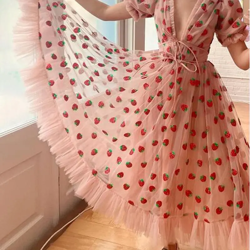 

2022 Strawberry Dress Women Ruffled Lace-up V Puff Sleeve Sweet Voile Mesh Sequins Embroidery French Party Dresses