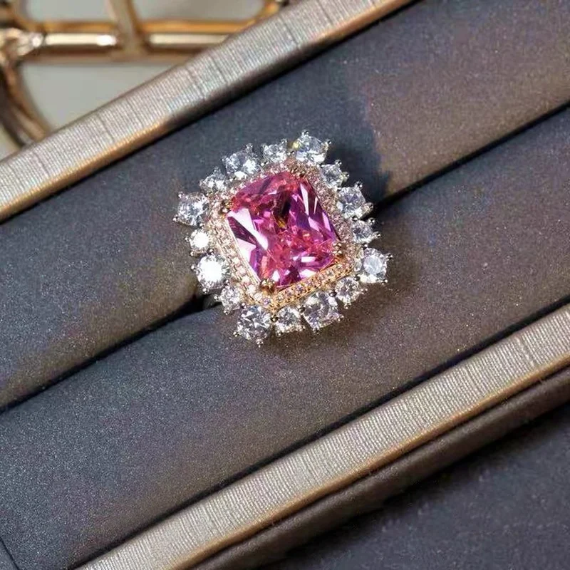 

Женское кольцо из серебра 925 пробы, с бриллиантами