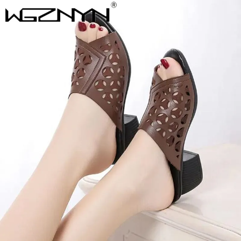 

Summer 2022 New Retro Hollow Hollow Sandals Thick High Heel Mom Fashion High Heel Slippers Slingback Comfortable Roman Slippers