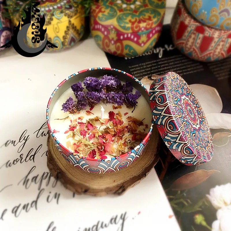 

Wholesale Candle Decorative Natural Raw Material Scented Candles with Iron Can Tea Candle Holder Dried Flower Scented Candle
