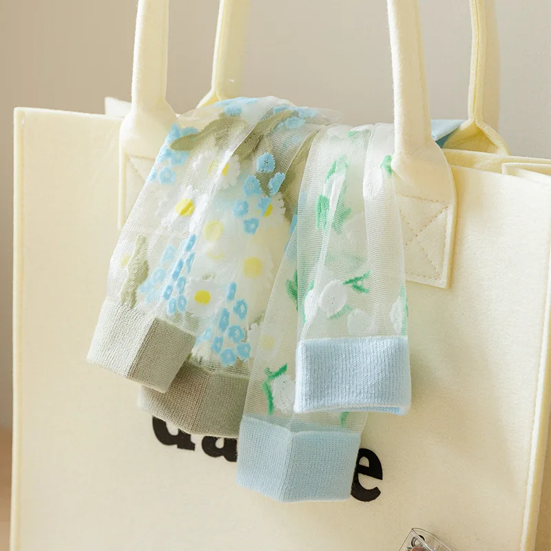 5PAIRS Socks Women's Spring and Summer Thin Transparent Glass Stockings Summer Small Flower Crystal Long Socks Tube Socks