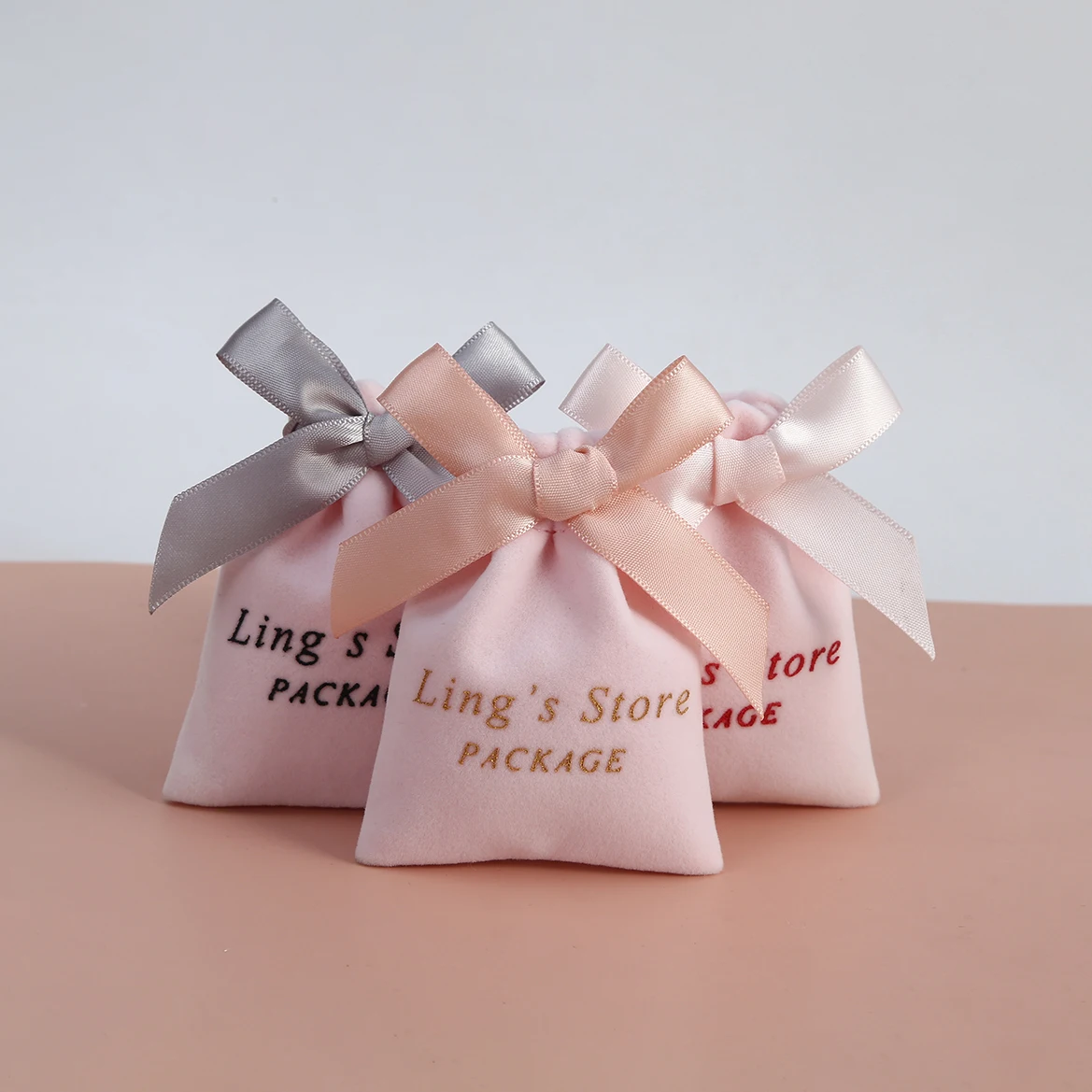 50Pcs Pink Velvet Bag with Ribbon Flannel Jewelry Bag Gift Pouch for Wedding Candy Gift Packing Christmas Decoration Custom Logo