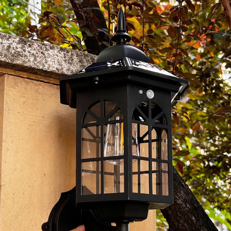 

Солнечный настенный светильник Claeted