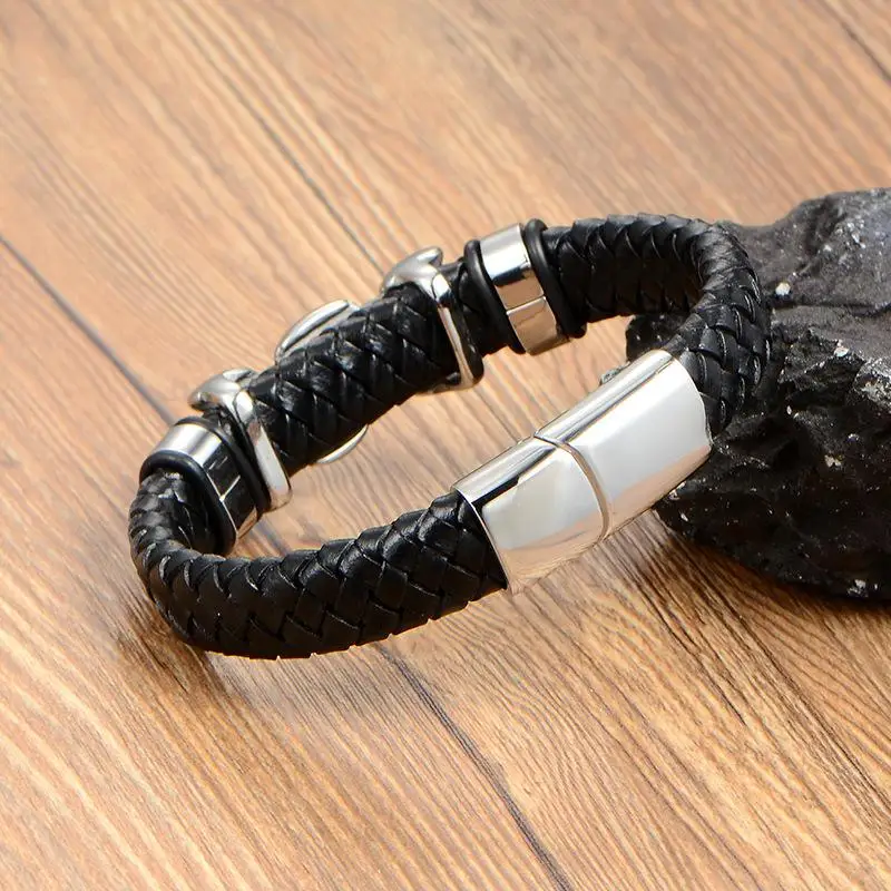 Мужской классический браслет ручной работы черный кожаный с магнитной пряжкой и