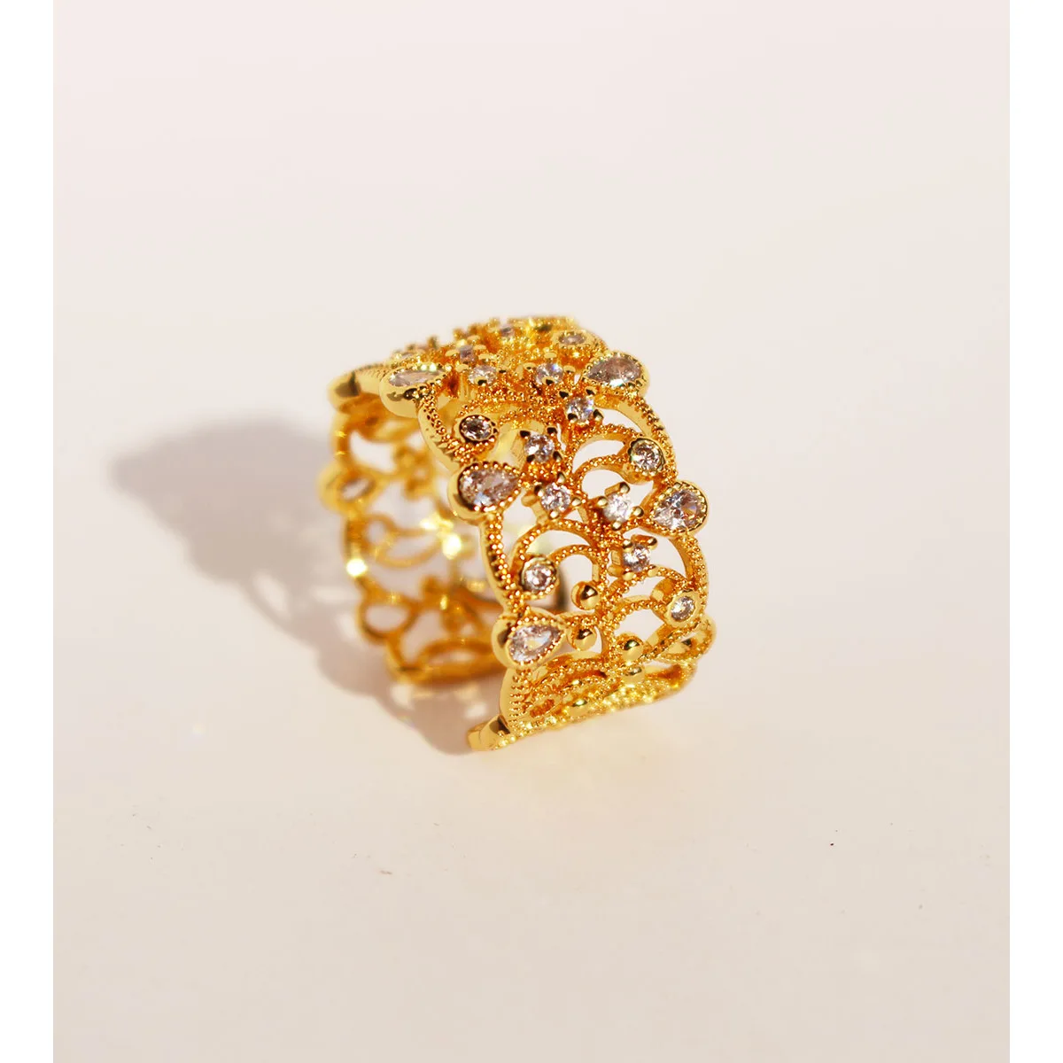 

New Fashion Palace Style Lace Lace Romantic Art Pattern Ring