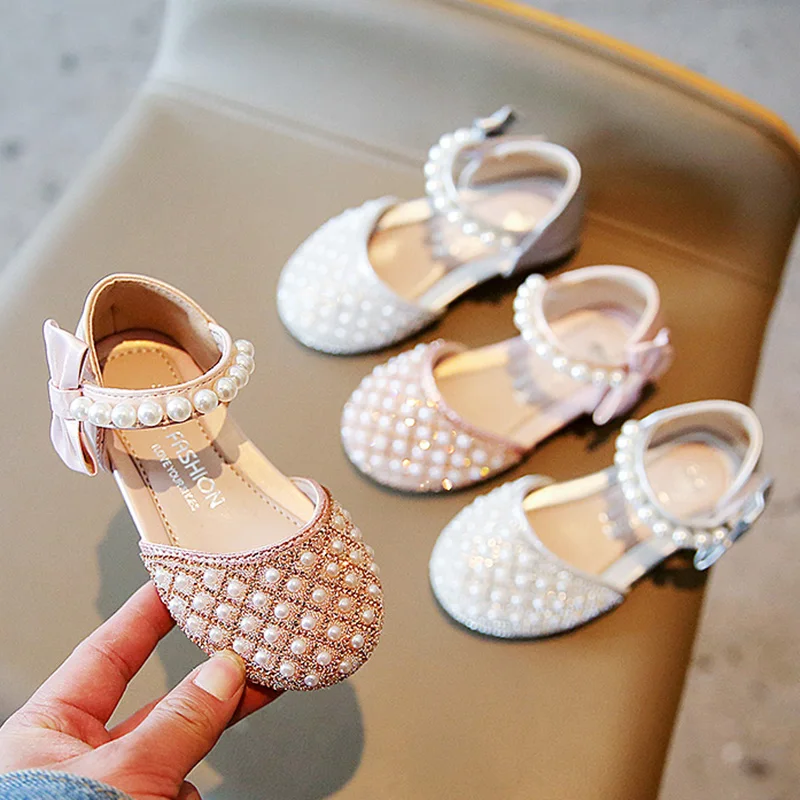 

Toddlers Girls Sandals Wedding Shoes Bride Kids Dress Shoes Pearls Ankle Strap Princess Shoes Flower Girl Sparkle Shoes Silver