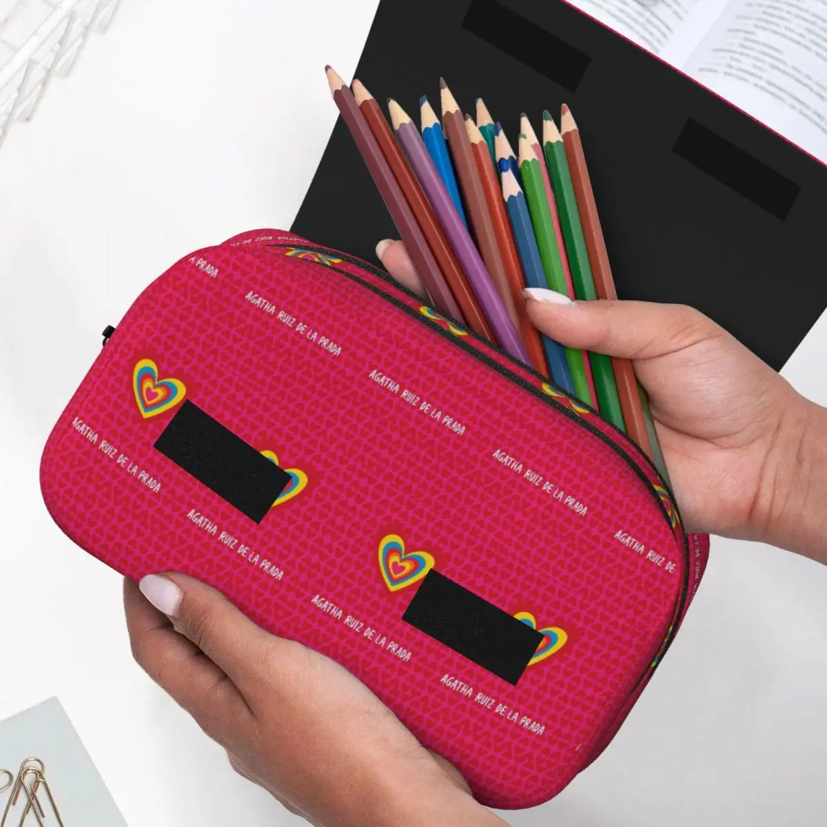 Фото Пенал с узором Agatha Ruiz-De La-Prada для студентов, школьный пенал, сумка для карандашей, канцелярские принадлежности, сумка-держатель для ручек №4