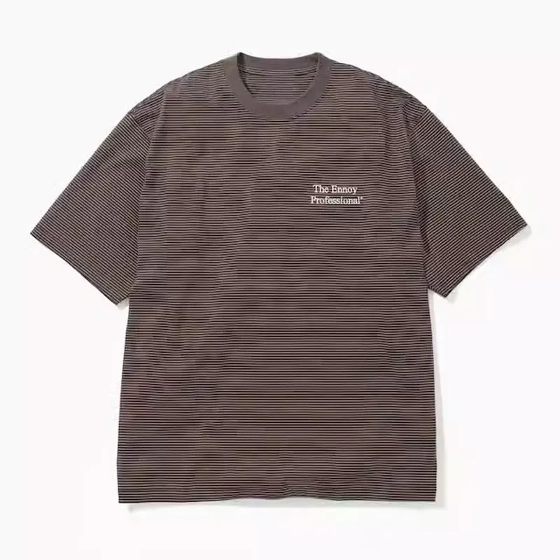 Стильная футболка ENNOY в полоску с круглым вырезом Повседневная универсальная