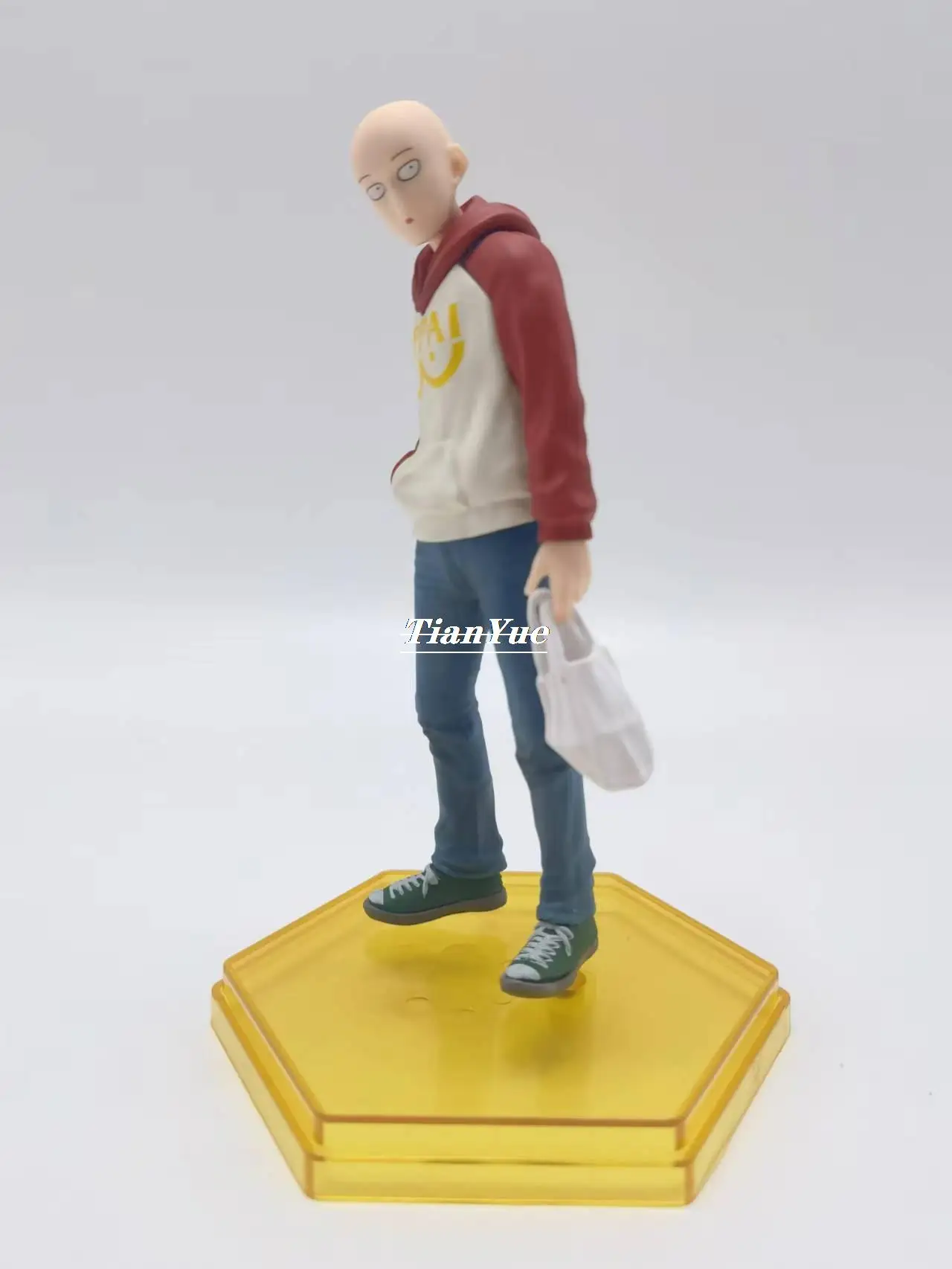 

Anime ONE PUNCH-MAN Saitama Shopping ver. Figure Doll Decoration 18cm