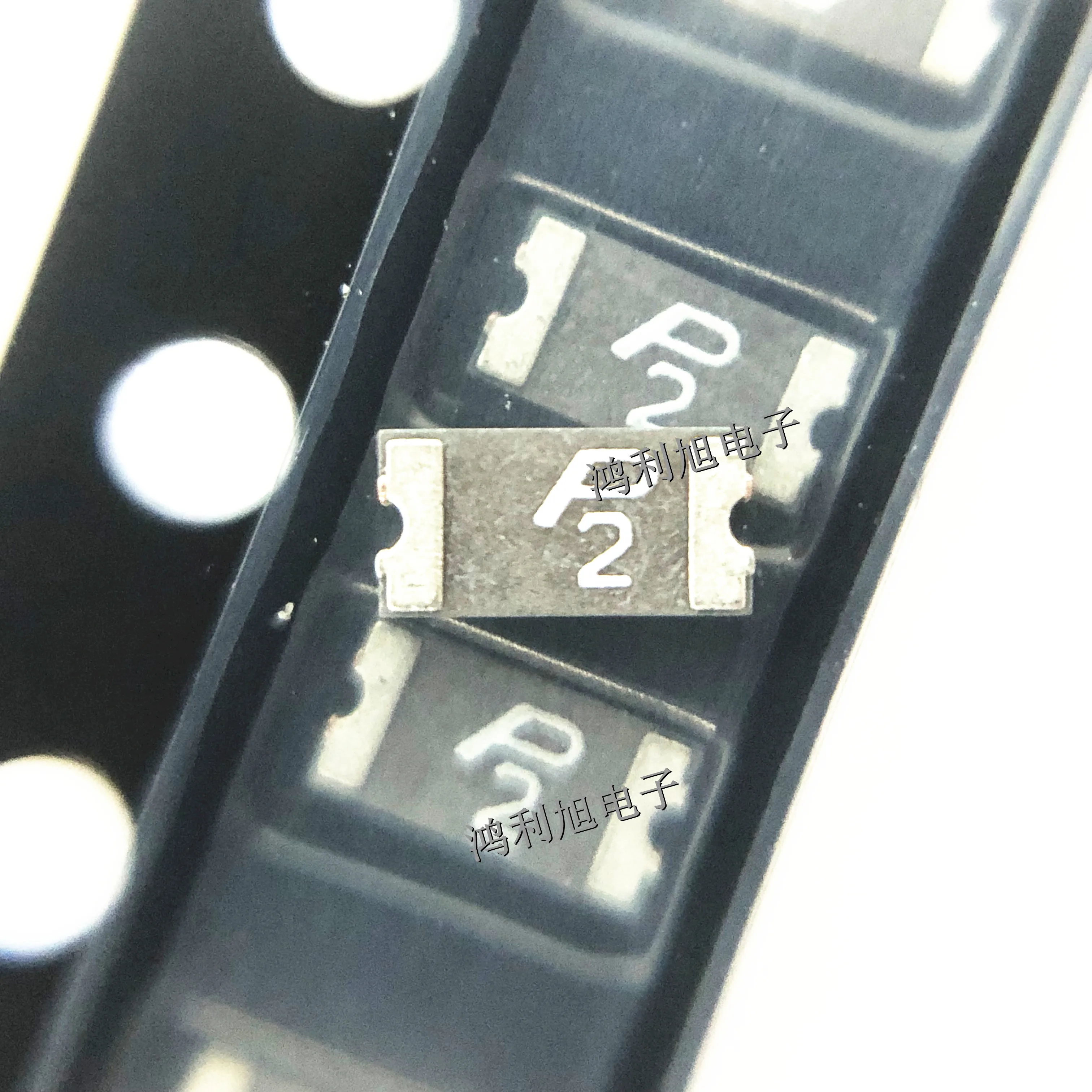 

Самовосстанавливающиеся предохранители SMD1206P020TF/24