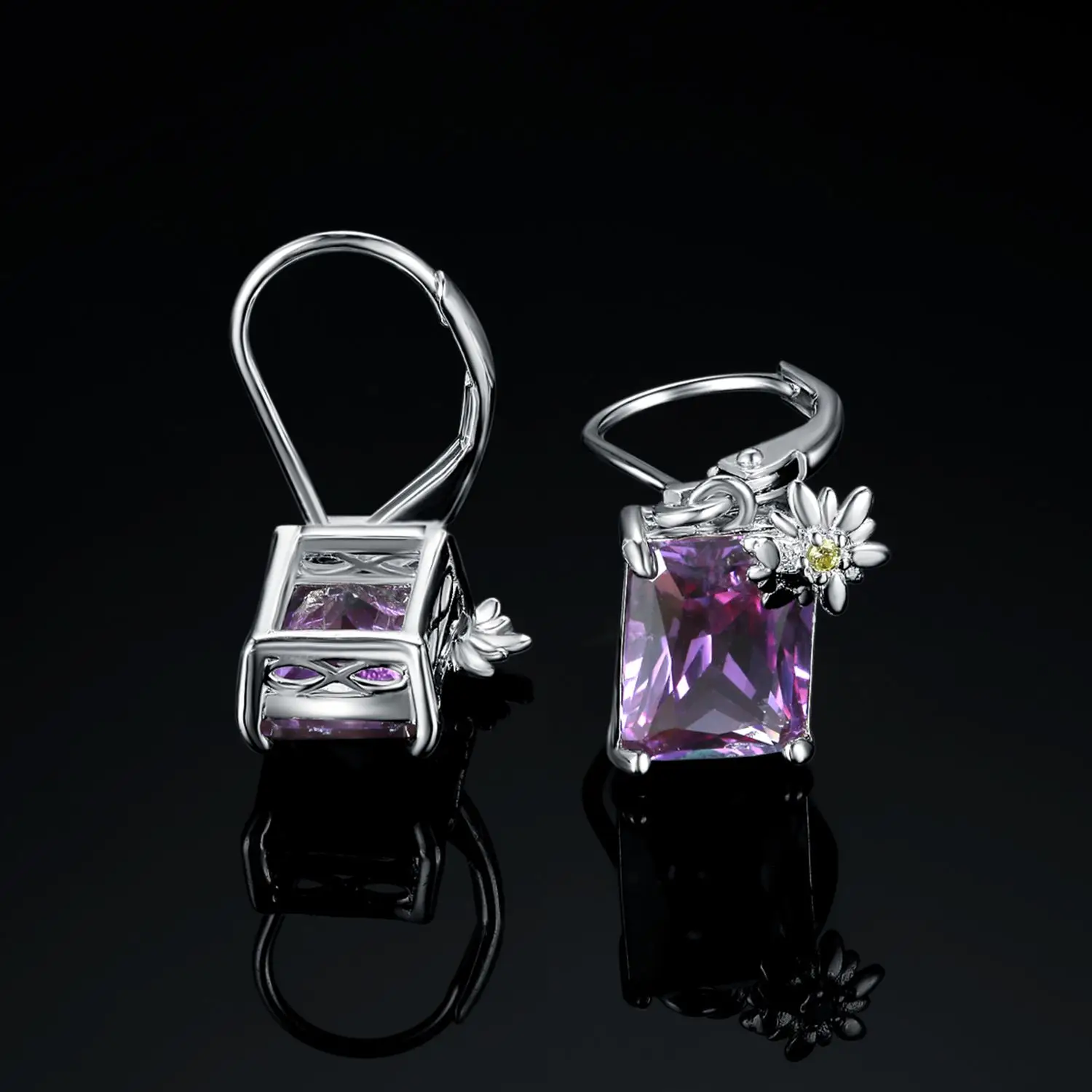 Новое поступление серебряные серьги-подвески с александритовым сапфиром карата