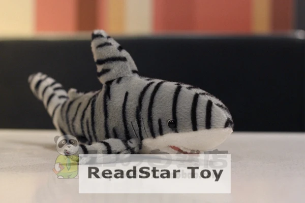 

small gift simulation animal model tiger shark