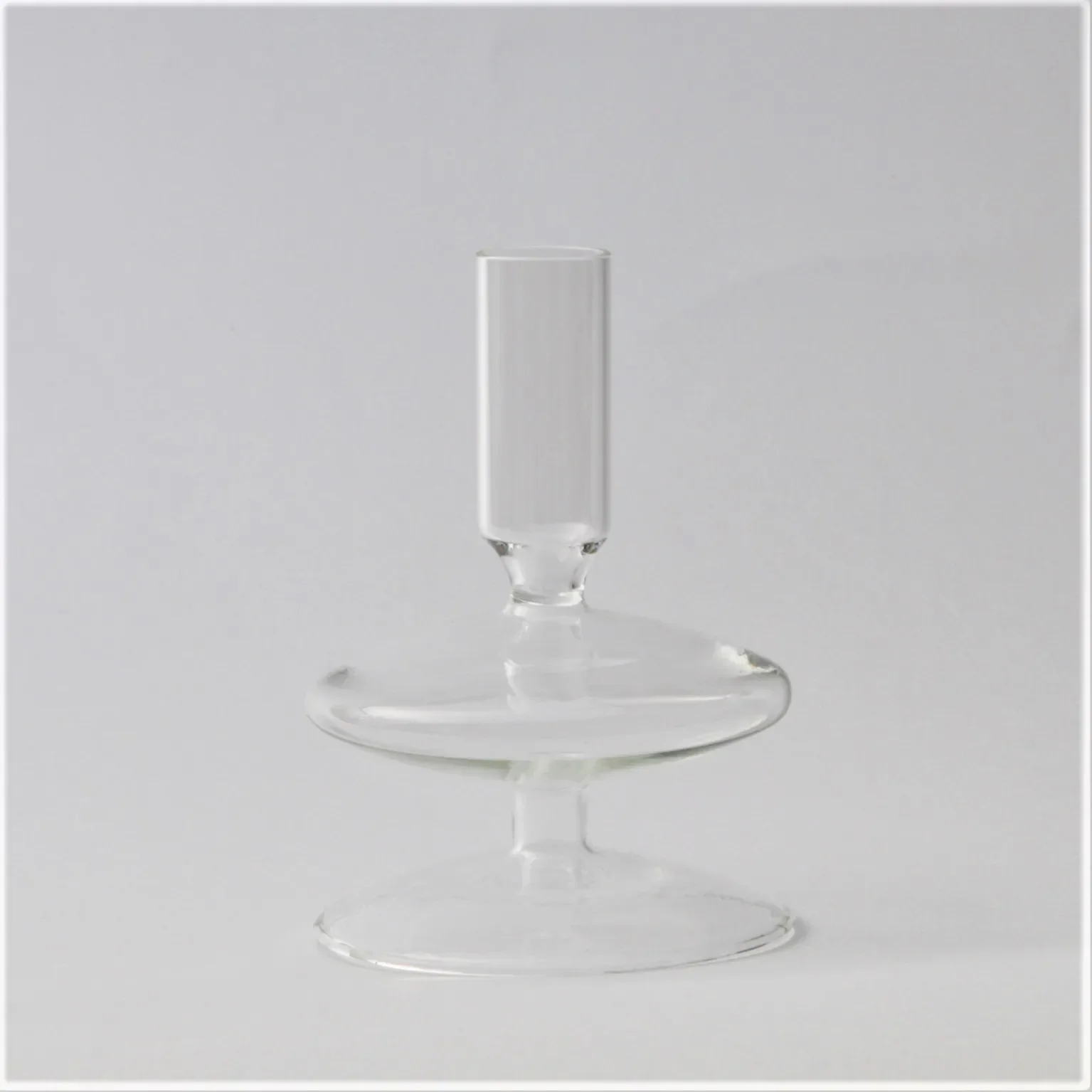 

Цветной стеклянный подсвечник Lazzy house