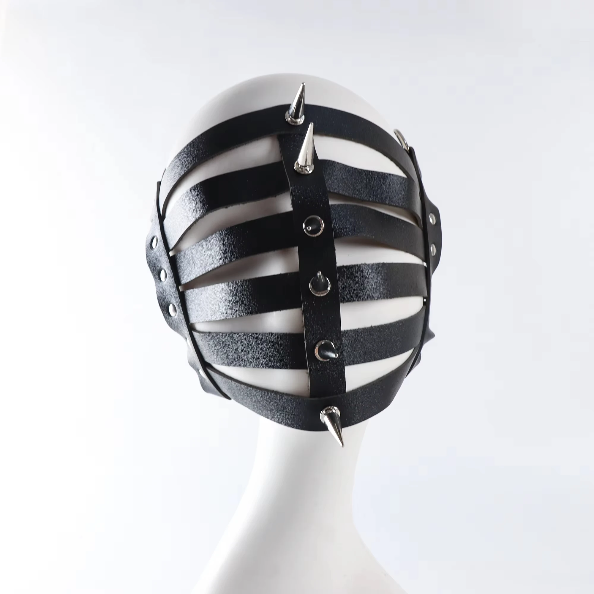 Готическая панк-маска с шипами искусственная кожа полулицевая полая маска