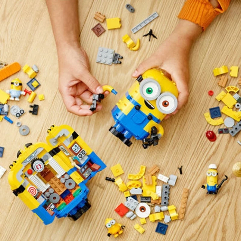 

Despicabled Minionsed Me Toys Mini Micro Building Blocks Toy Stuart Kevin Bob Toy Eye Figures Blocks Birthday Gifts Laboratory