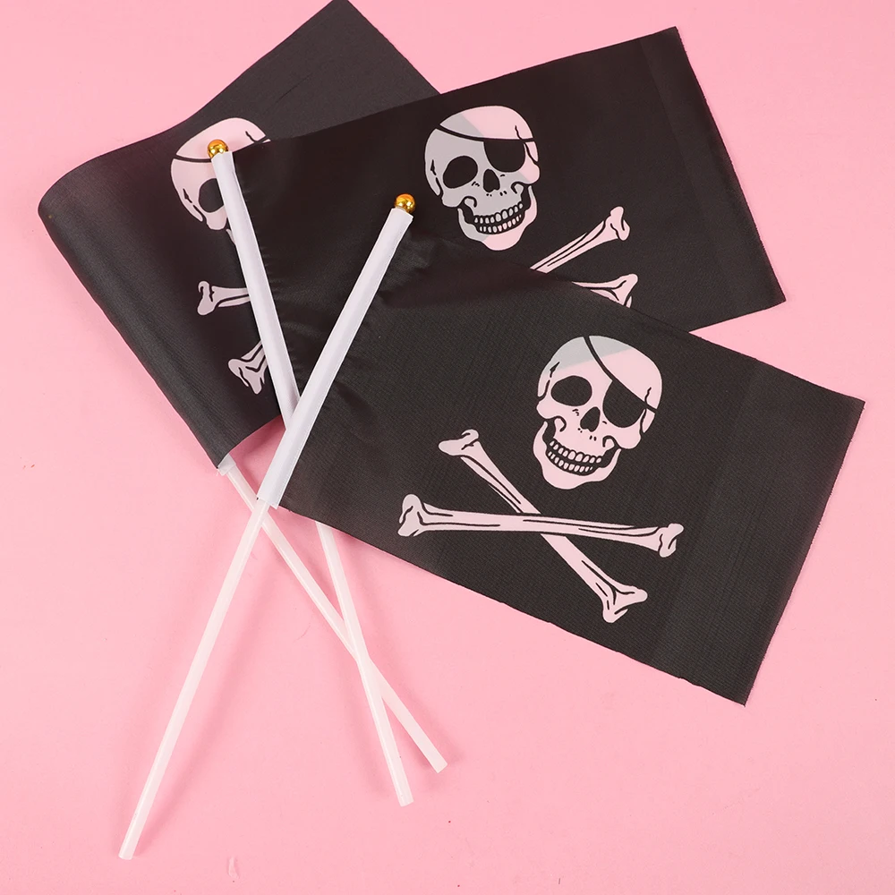 

Пиратские флаги с черепами 15 шт