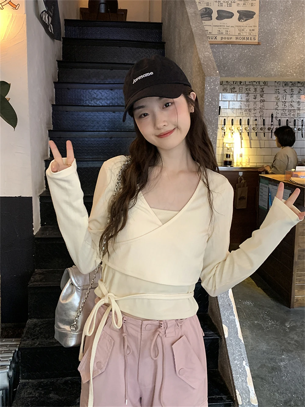 

2023 New Early Autumn Women's Wear Korean Retro Commuter Versatile Fake Two Piece Lace Up Long Sleeve Niche Top