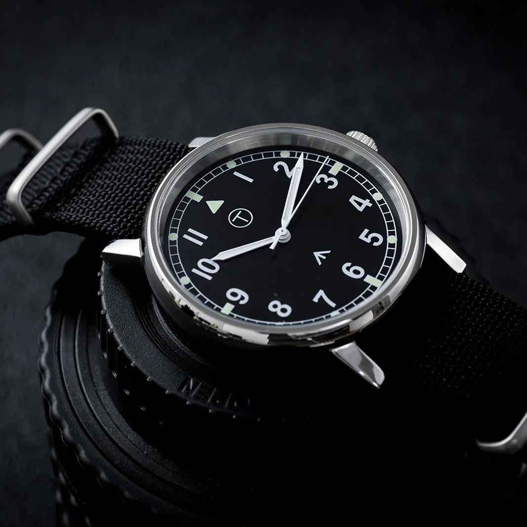 Ультратонкие спортивные часы Mysterious Code японские наручные с кварцевым механизмом