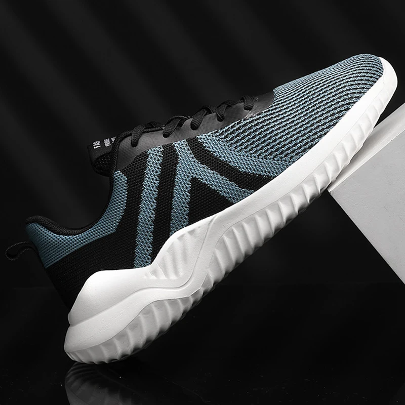 Leisure Light Fashion Running Shoes Men 45 Breathable Mesh Comfortable Non Slip Sneakers Men Outdoor Jogging Increase Men Shoes
