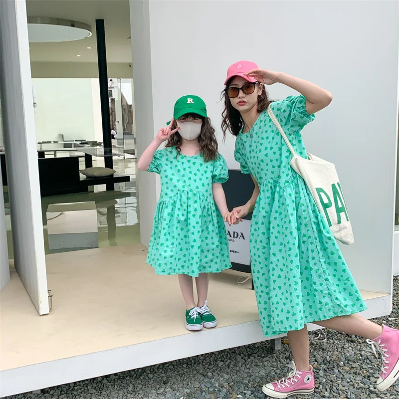 

2022 Summer Mother-daughter Parent-child Round Neck Short-sleeved Love Dress Mother and Me Matching Clothes Girls Dresses