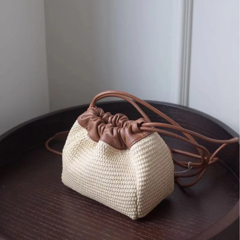 Сумка кросс-боди с соломенным переплетением на шнурке для отдыха и работы