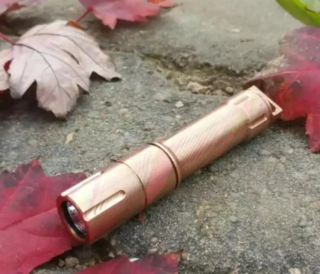 

Подержанный фонарик EDC