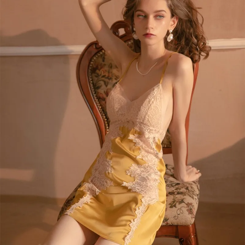 

Sweet Lace V-Neck Suspender Nightgown Ladies Sexy Faux Silk Home Dress Seduction Backless Hollow Out Nightdress Mini Sleepwear