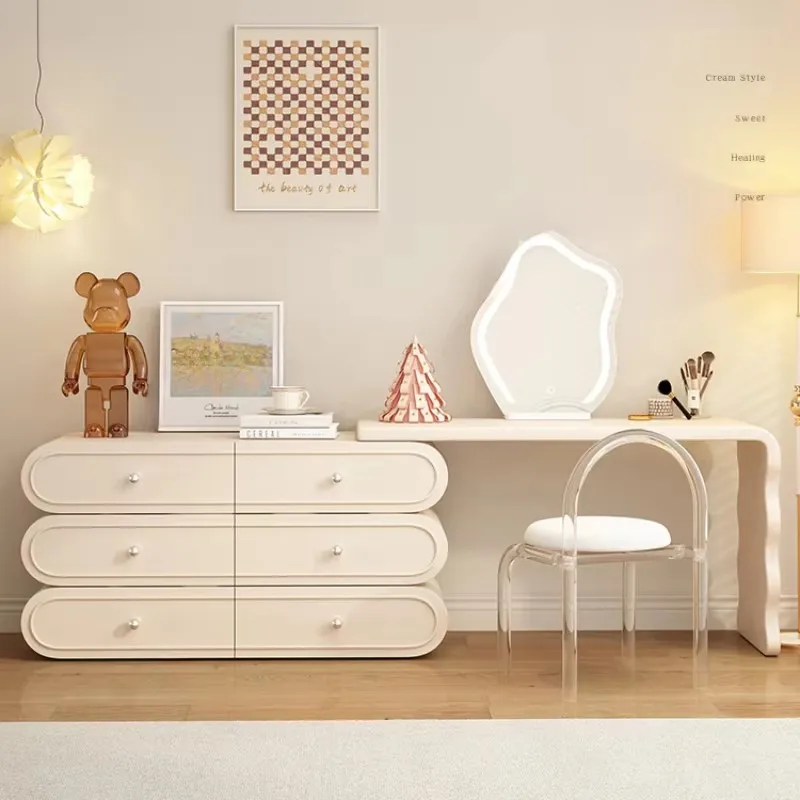 Столик для макияжа DUTRIEUX белый