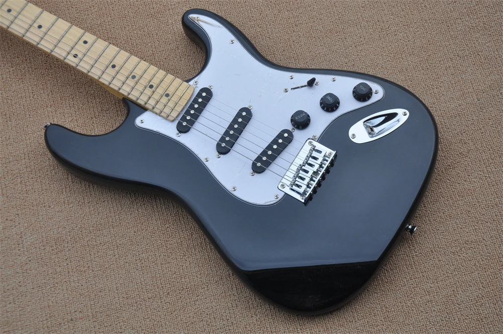 

factory custom New black body Fixed bridge ST electric guitar white ST guitar floyd rose tremolo bridge real photos in stock 331