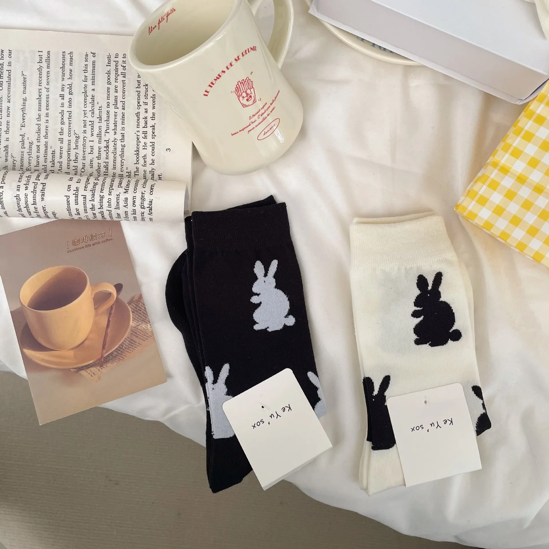

Female Black and White Rabbit Medium Tube Socks Japanese Personalized Mid Tube Socks College Style Cartoon Casual Cotton Socks