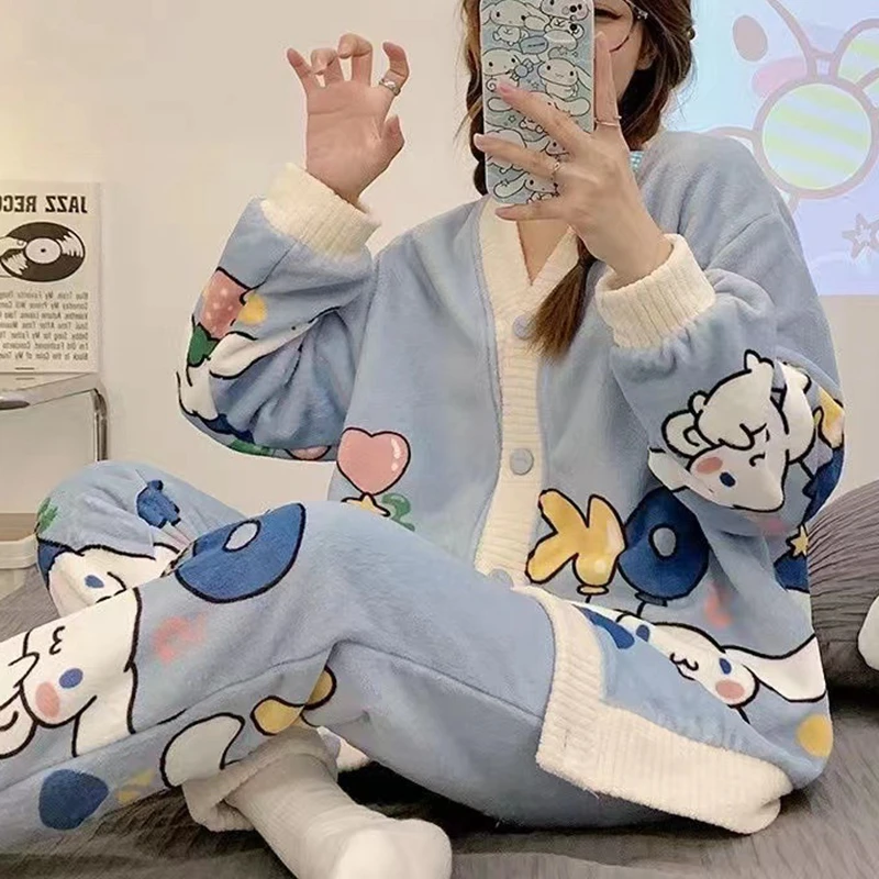 

2022 Winter Flannel Pyjamas Cartoon Animals Long Sleeve Coral Fleece Warm Sleepwear Long Wear Women Pajamas Letter Pajamas