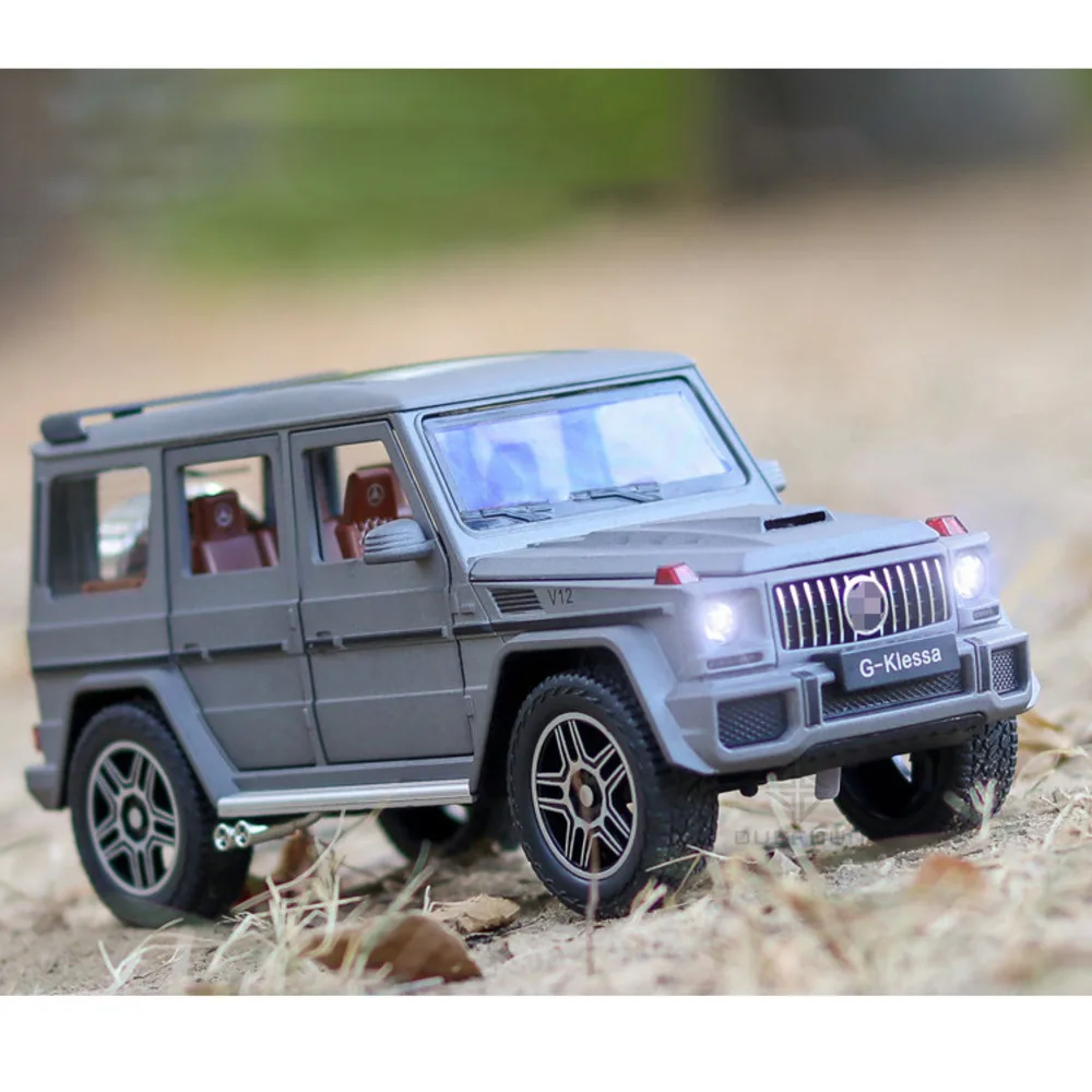 

1:24 Alloy Diecast G63 SUV AMG Car Model Toy With Pull Back Sound Light 6 Doors Opend Off-road Vehicle Toys Gifts For Children