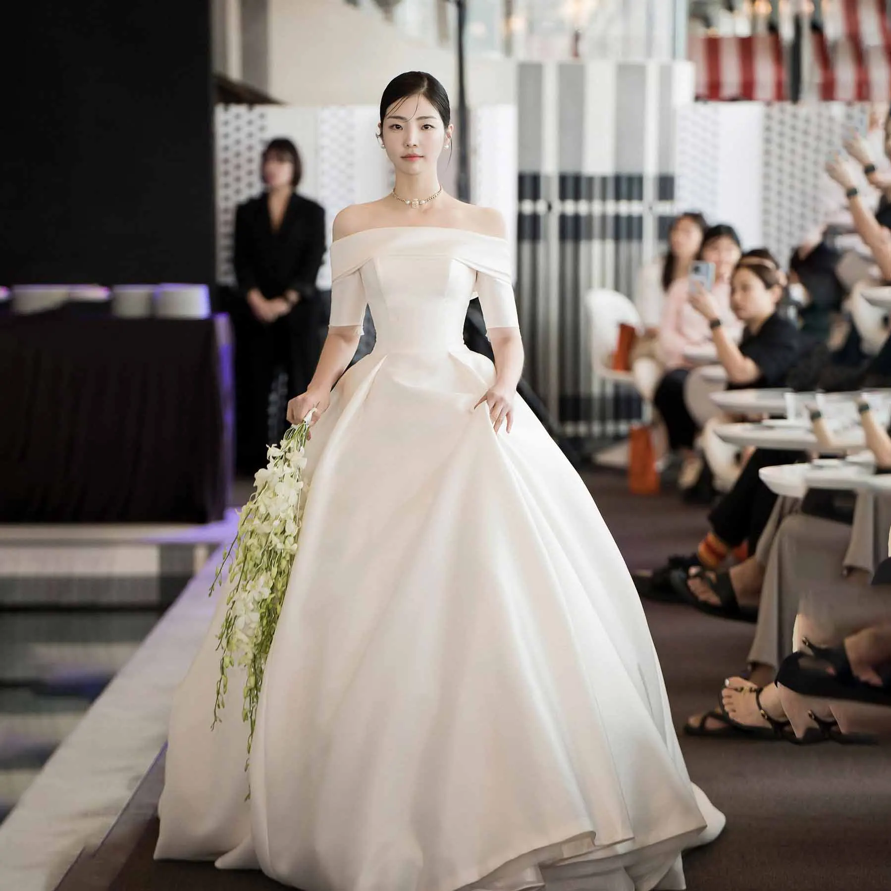 

GIOIO Off Shoulder Korea Garden Evening Dresses Short Sleeves Formal 프롬드레스 Floor Length Elegant Prom Growns Party Women Bride