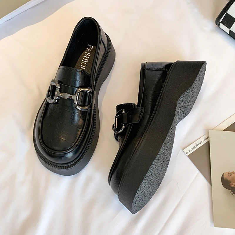 

2022 New Spring New Women's Flat Shoes Ladies Leather Platform Shoes Casual Buckle Shoes Ladies Fashion All-match Shoes