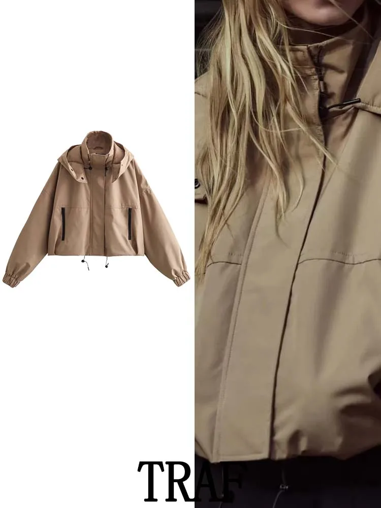 

Женская однобортная куртка с капюшоном и карманами, на молнии