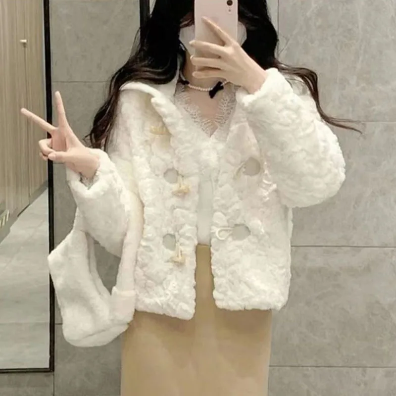 Куртка женская из овечьей шерсти с длинным рукавом и пуговицами