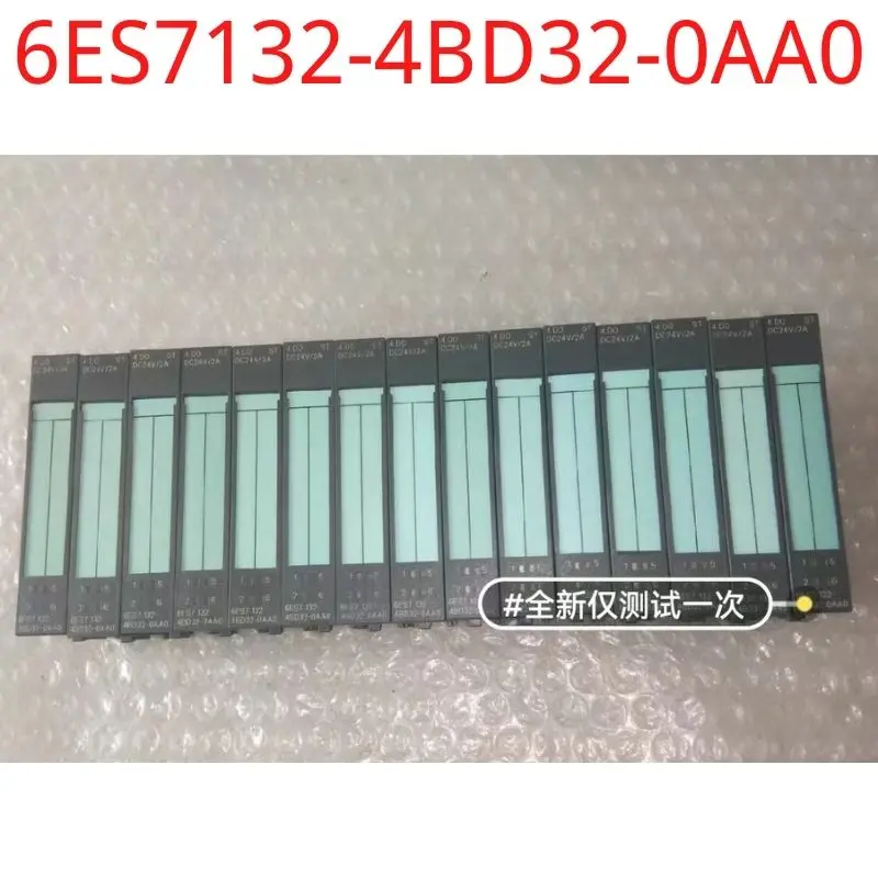

used test ok 6ES7132-4BD32-0AA0 SIMATIC DP, 5 electronic modules for ET 200S, 4 DO standard 24 V DC/2 A, 15 mm wid