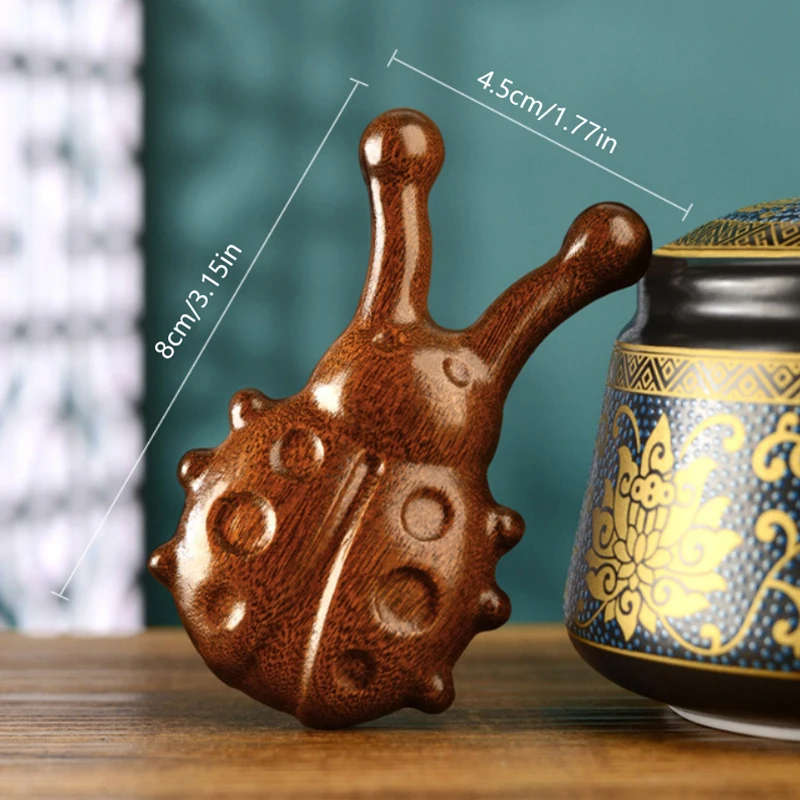 Массажная расческа в форме жука из сандалового дерева с картой Acupoint утолщенная