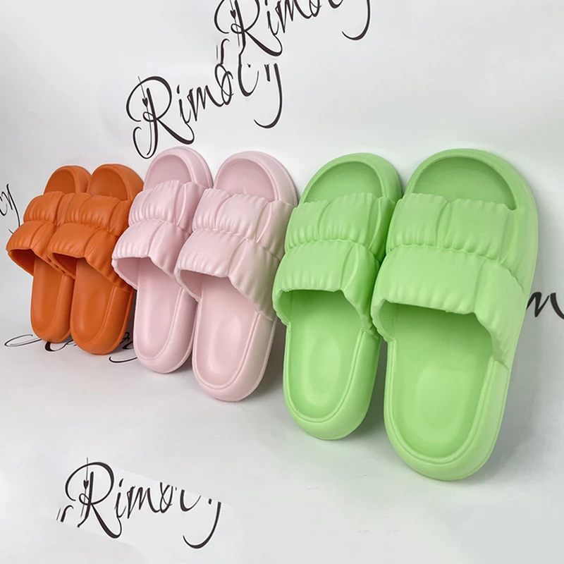 Women's Soft Sole Cloud Slippers Summer Beach Thick Platform Slipper Sandals Women Korean Eva Slippers for Home Flip Flops Woman