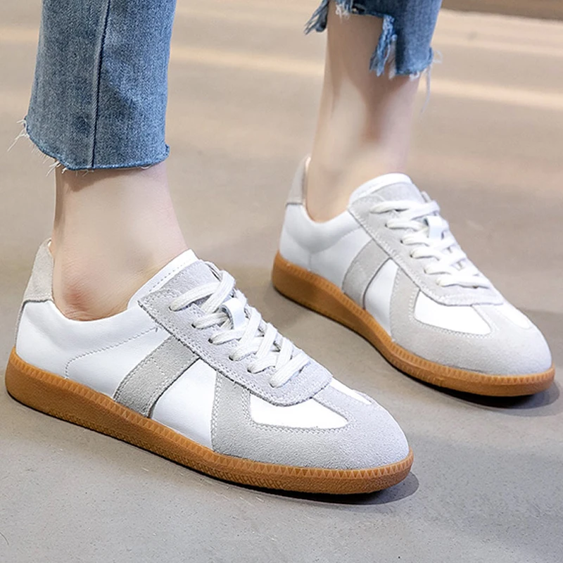 2023 New Genuine Leather Women Sneakers Ladies Moral Training Shoes Casual Spring Flat Shoes Woman soft sole Vintage style