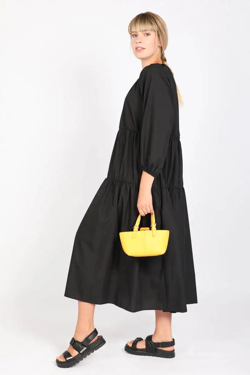 

Women's Black Raglan Sleeve Shirred Dress