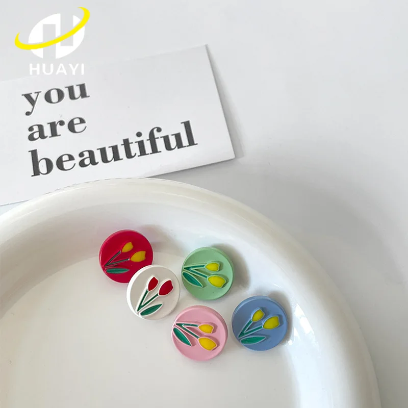 

Круглые полимерные пуговицы в виде тюльпана, 18 мм, 50 шт.