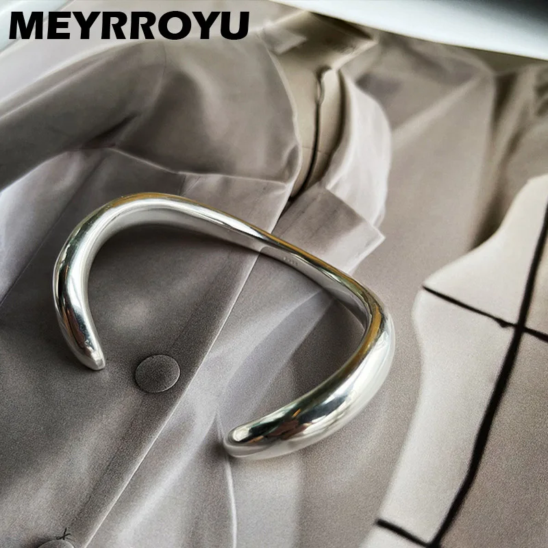 

MEYRROYU New Unique Solid Arc Open Cuff Bracelet for Men Women Elegant Korean Fashion Vintage Jewelry Couple Gift Party браслет