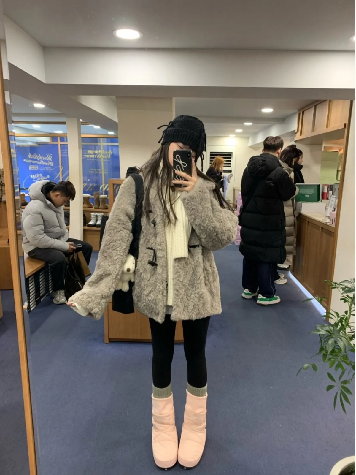 Stand Collar Horn Buckle Lamb Wool Thickened Outerwear Women 2024 Winter New Design Sense Small Plush Top |