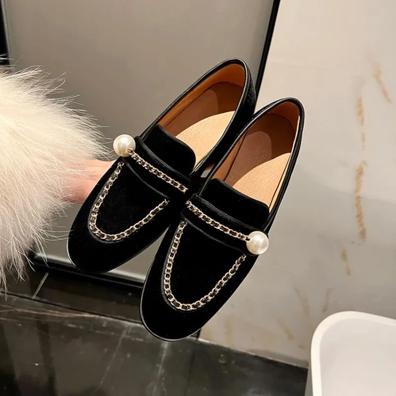

Ochanmeb Luxury Brand Chain Pearl Loafers Designer Shoes for Womens Round Toe Slip ons Flats Ladies Leisure Casual Comfort Shoes