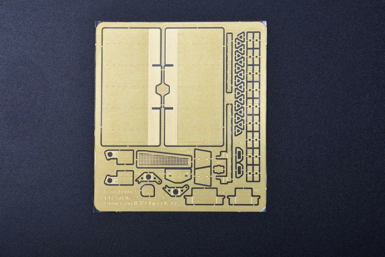 Panda Hobby 1/35 PH35026 Bumerang IFV (Object K-17) | Model Building Kits