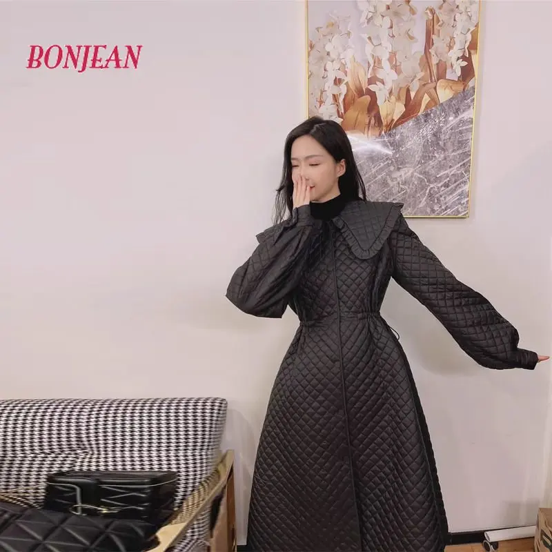 2022 Autumn and Winter New Diamond-shaped Padded Jacket Doll Collar Temperament Retro Coat Women