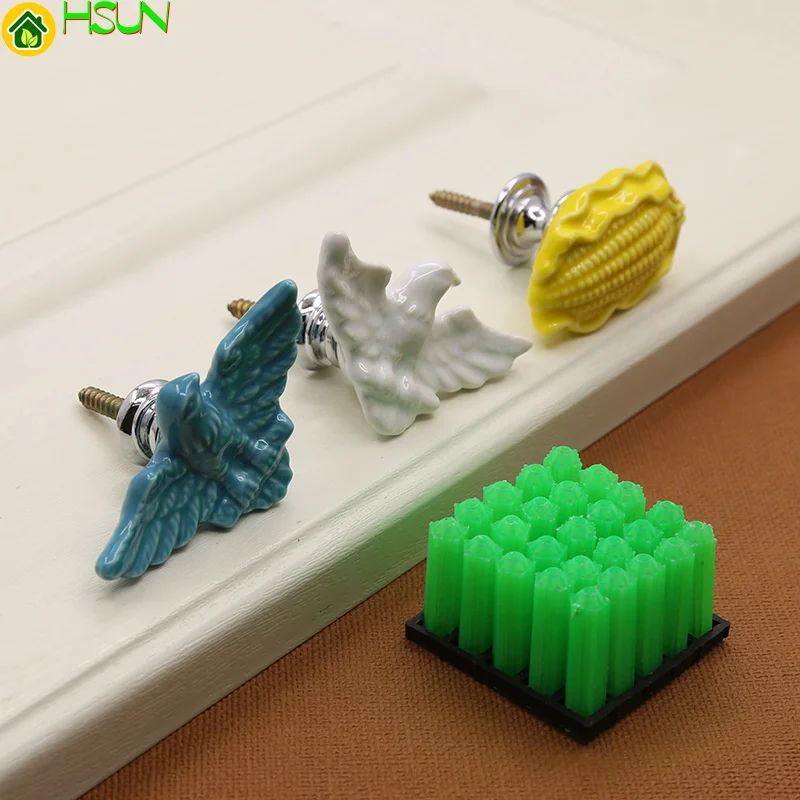2 pcs Ceramic clothes hook single hook European antique American creative cartoon animal zinc alloy clothes hook toilet hook
